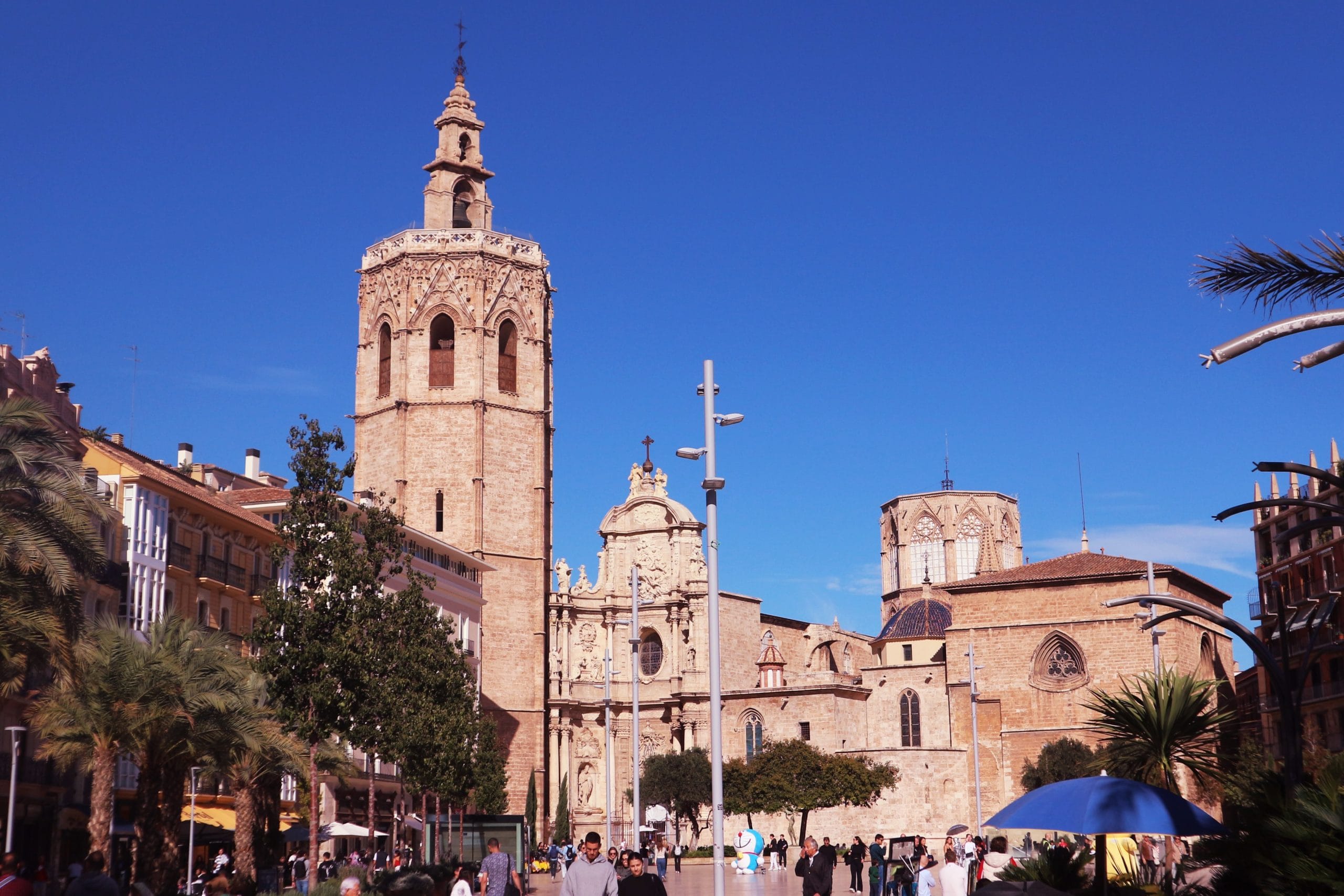 portada plaza de la reina square valencia